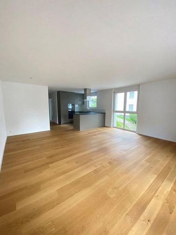 Moderne 3.5-Zimmerwohnung an ruhiger Lage - Photo 4