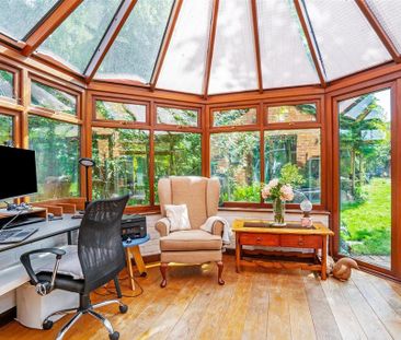 4 bedroom detached house to rent - Photo 4