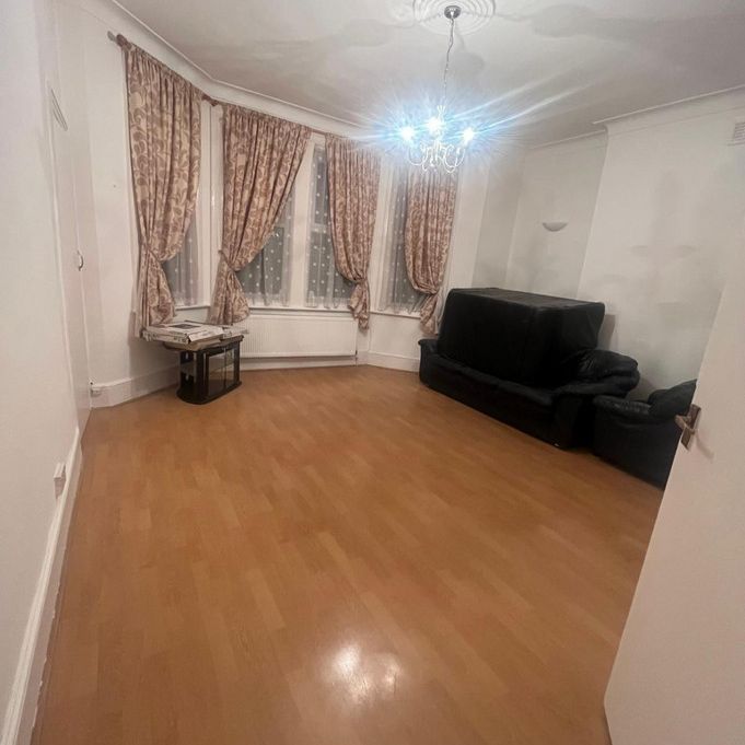 Inchmery Rd, London, SE6 2 - Photo 1