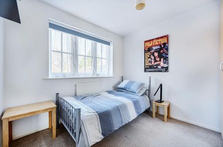 3 bedroom terraced house to rent - Photo 4