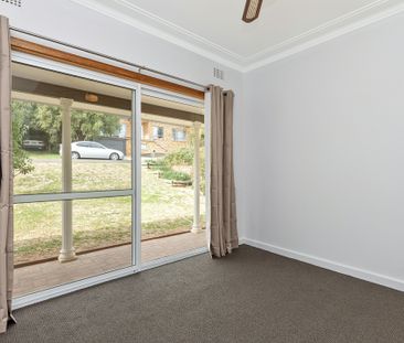 Beautifully spacious three bedroom home, in East Tamworth - Photo 3