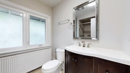 For Lease - 107 Lawrence Crescent, Toronto, Ontario - Photo 2