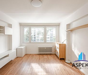 Pronájem bytu 1+kk 24 m2 - Fotografie 6