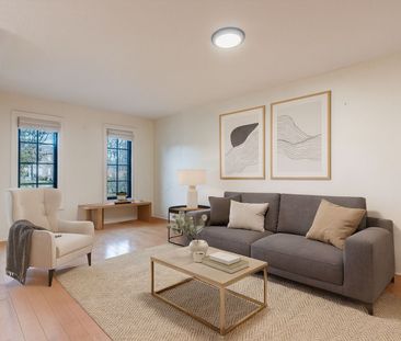 For Lease - 17 Castle Park Boulevard, Vaughan, Ontario - Photo 3