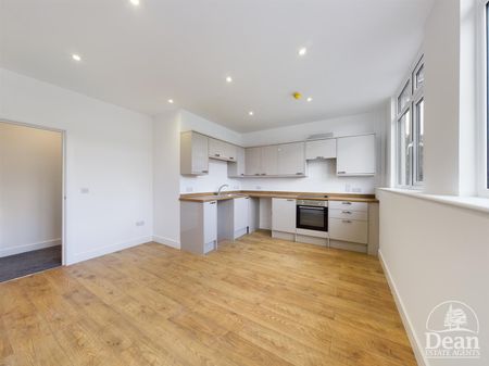 Hill Street, Lydney - Photo 4