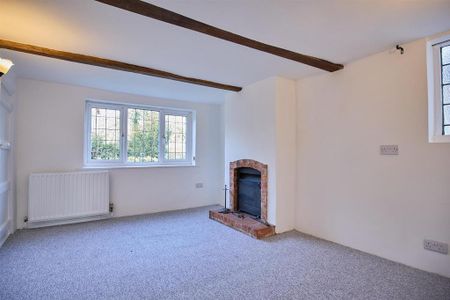 3 bedroom semi-detached house to rent - Photo 2