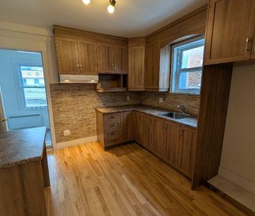 ✨ Magnifique 3 Chambre avec cachet – St-Sacrement – 1395$/mois (Int... - Photo 2