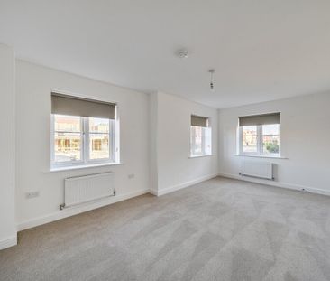 Old Manor End, Upton - Photo 5