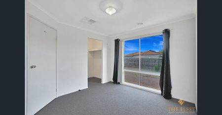 Light-Filled 3 Bedroom Family Home with Spacious Living & Backyard - Photo 3