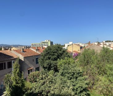 Location Appartement 1 pièce 24m² TOULON 83000 - Photo 1