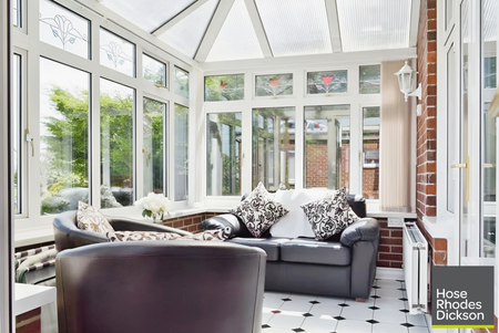 4 bedroom detached house to rent - Photo 5