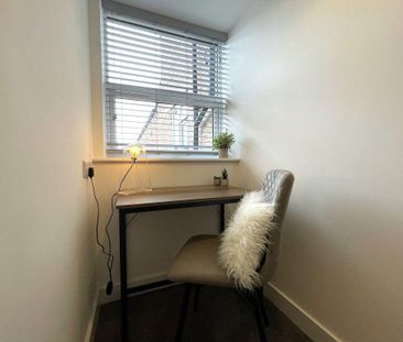 1 bedroom in a house share to rent - Photo 4