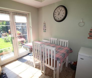 3 bedroom terraced house to rent - Photo 2