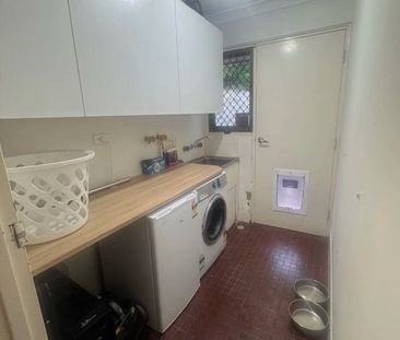 Scarborough - Photo 6