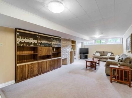 For Lease - 1 Bondhead Place Unit# Basement, Toronto, Ontario - Photo 2