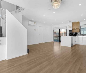 4 Bedroom + 2 Bathrooms, Papatoetoe - Photo 1