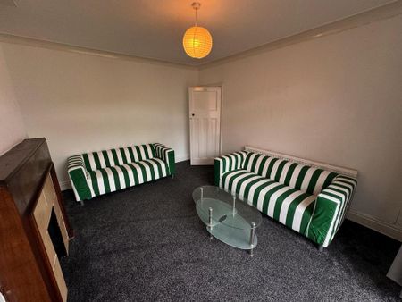 4 bedroom house to rent - Photo 3