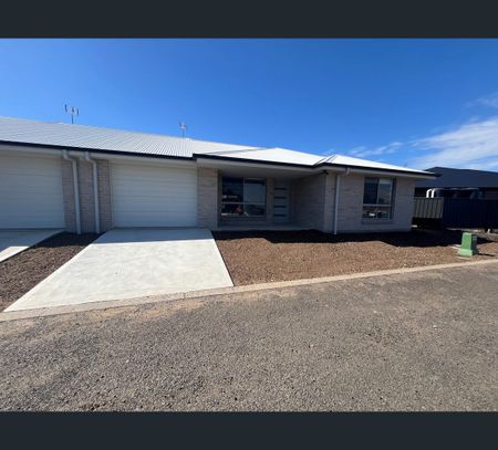 28/5 Evergreen Way, Tamworth, NSW 2340 - Photo 5