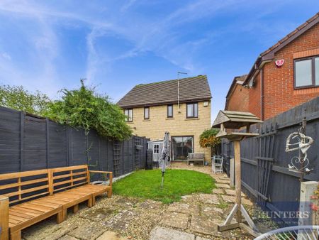 2 bedroom semi-detached house to rent - Photo 3