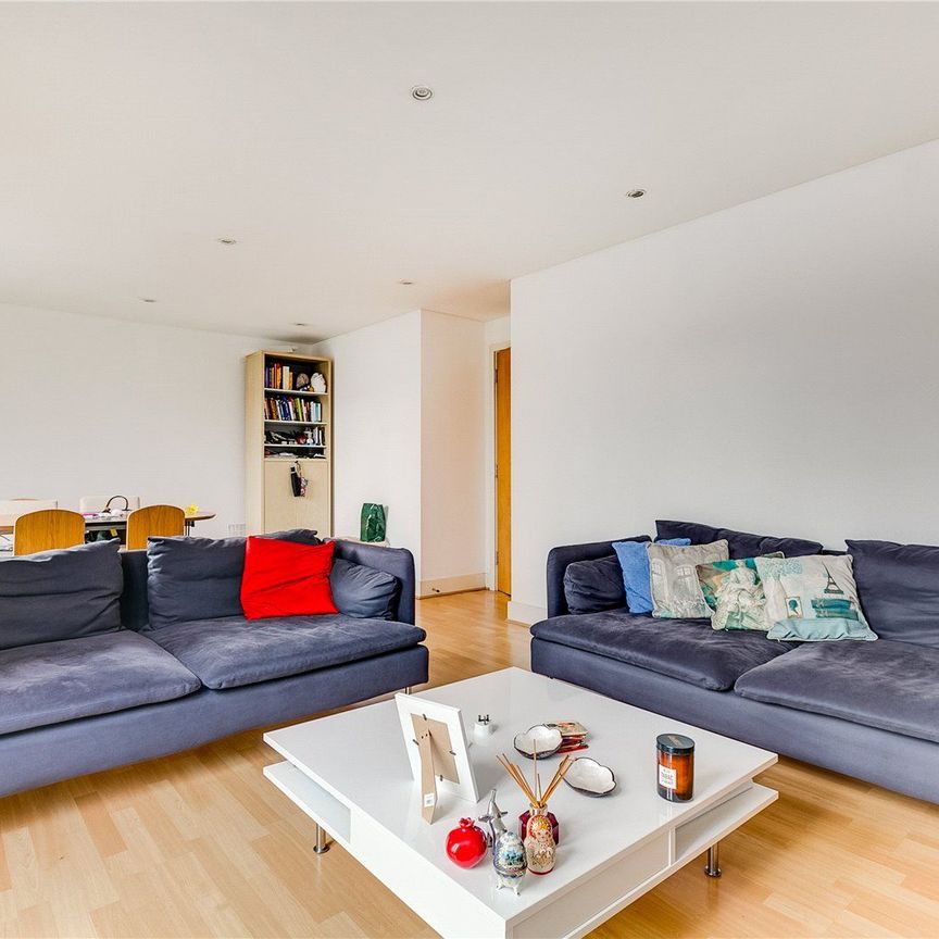 Owen Street, Angel, EC1V - Photo 1