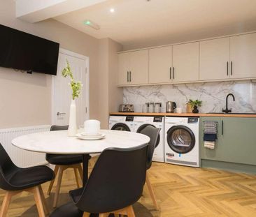 6 bedroom house of multiple occupation to rent - Photo 3