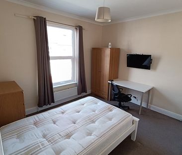 Room in a Shared House, Kensington Road, CV5 - Photo 6