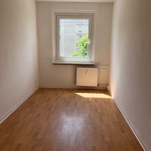 Mit Aufzug! Gut geschnittene 2-Zimmer-Wohnung mit Balkon - Photo 1