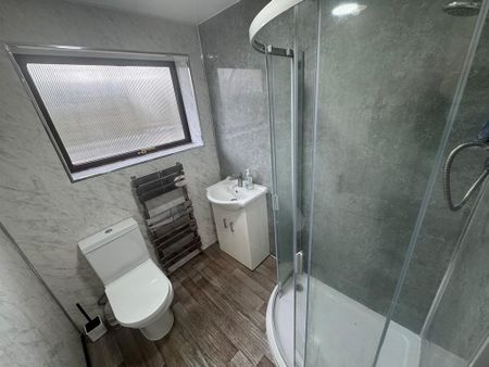 2 bedroom semi-detached house to rent - Photo 5