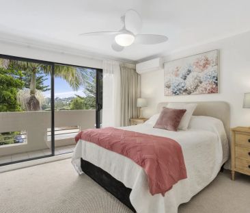 Stylish Townhouse Opposite Golf Course and Beach - Photo 2