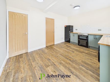 Middlecotes, Tile Hill, Coventry, CV4 9AZ - Photo 4