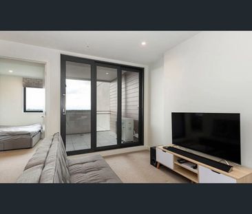 Modern Furnished and Spacious 1 Bedroom Apartment Living in Burwood - Photo 2