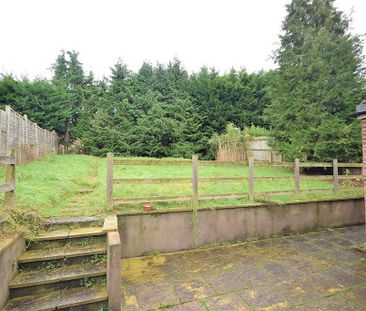 4 bedroom semi-detached house to rent - Photo 2