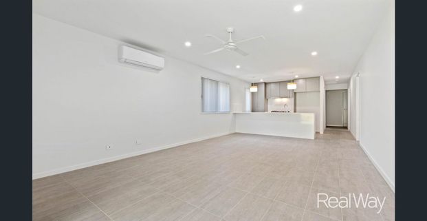 Stunning Near-New Home in Sought-After Ripley Village - With RealWay Edge! - Photo 1