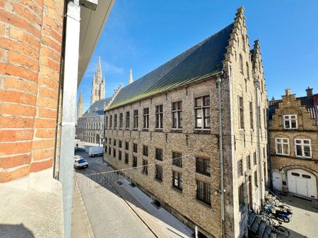 Karaktervolle rijwoning met terras in het centrum van Ieper - Photo 4
