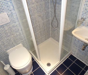 Flat 217 Fulham Palace Road, Fulham W6 9HH - Photo 4