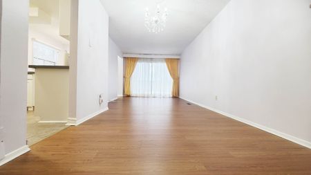 For Lease - 4 Lowbank Court, Toronto, Ontario - Photo 2