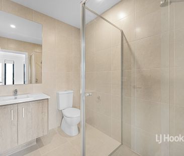 99 Paskas Drive, Fraser Rise VIC, Belconnen - Photo 1