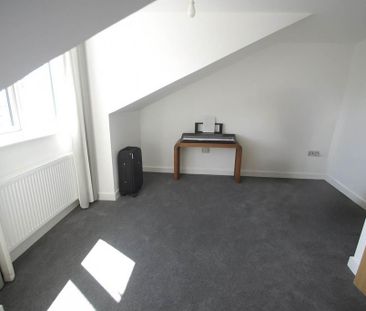 4 bedroom terraced house to rent - Photo 4
