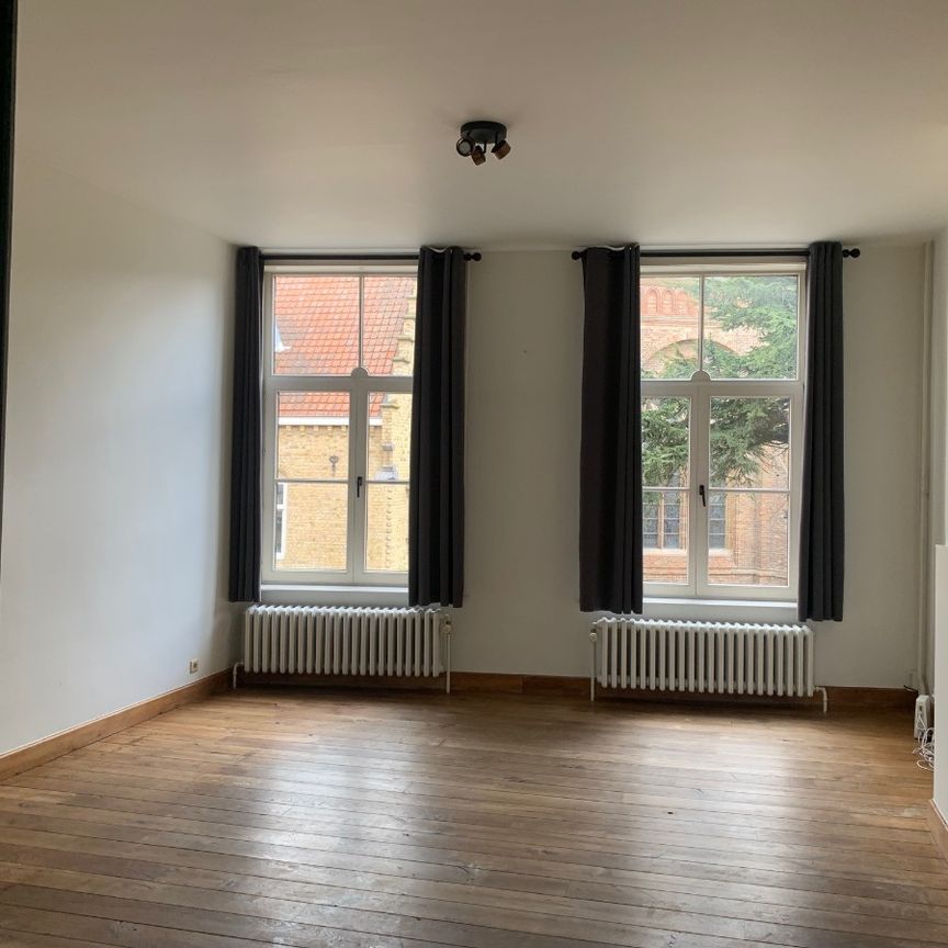 Gezellig appartement in het stadcentrum van VEURNE - Photo 1