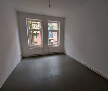 3-Zimmer-Wohnung im Hochparterre mit Balkon in Bremerhaven-Lehe! - Foto 2