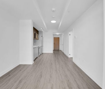 For Lease - 2300 St Clair Avenue Unit# 811, Toronto, Ontario - Photo 4