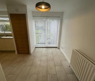 3 bedroom terraced house to rent - Photo 3