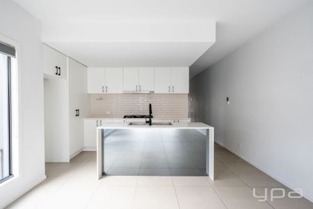 Spacious & Versatile Living in a Prime Manor Lakes Location - Photo 2