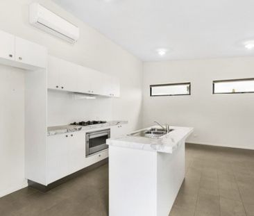 8C Schofield Street, - Photo 3