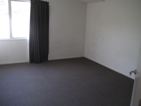 2/120 Johnsonville Road, Johnsonville - Photo 2