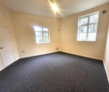 1 bedroom ground floor flat to rent - Photo 3