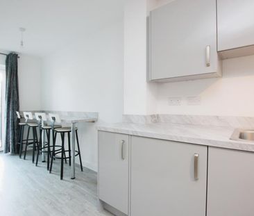 3 bedroom terraced house to rent - Photo 5