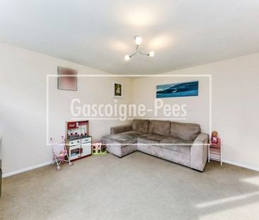 Weybrook Drive, Guildford - Photo 1