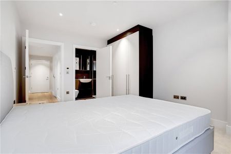 9 St. Joseph Street London SW8 - Photo 3