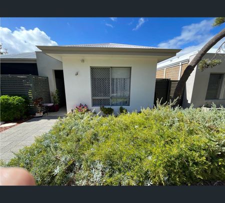 38 Sharperton Meander, Dudley Park, WA 6210 - Photo 5